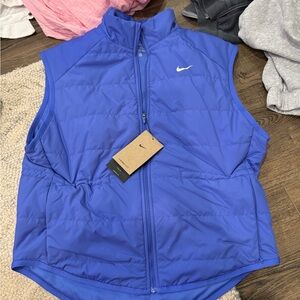 Nike vest